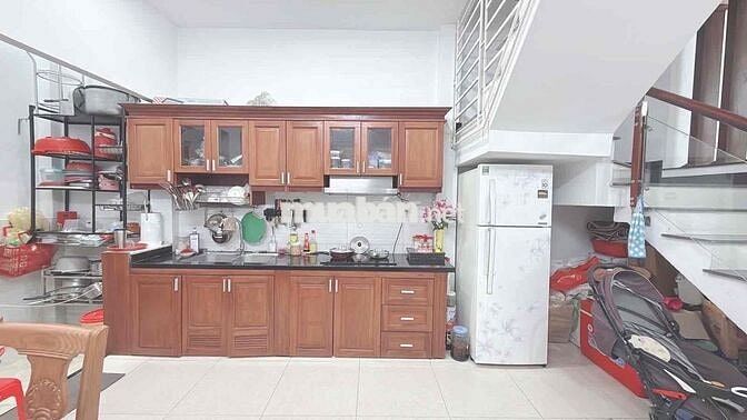 BÁN NHÀ HẺM XE HƠI - 3 Tầng - 4x14m - 3PN, 4WC - Thạnh Xuân 25 - Q12