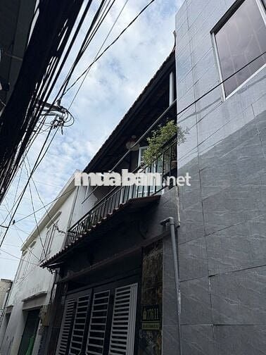 BÁN NHÀ  NGÃ TƯ GA - NGANG 4 M DÀI 9 CỰC THOÁNG - FULL NỘI THẤT