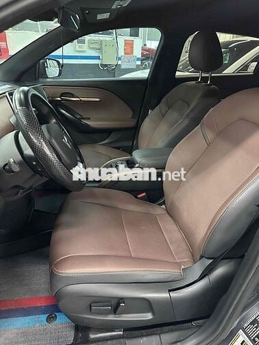 Vinfast VF6 Plus 2024 Mua Pin , free sạc ko GH