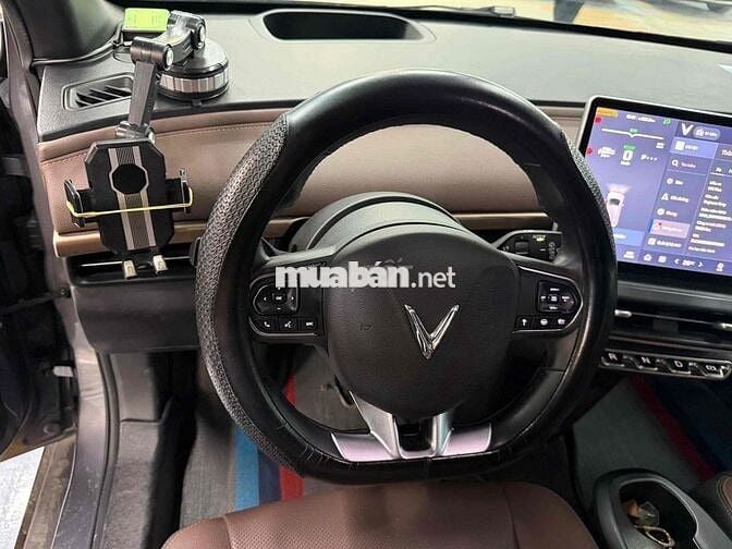 Vinfast VF6 Plus 2024 Mua Pin , free sạc ko GH