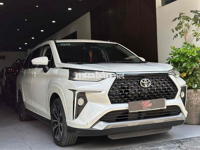 Toyota Veloz Cross TOP 2022 Trắng 21.000km một chủ