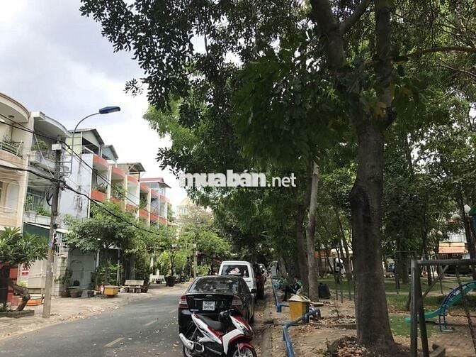 Cho thuê nhà mặt tiền KDC Himlam, đường Hoàng Diệu 2, Thủ đức