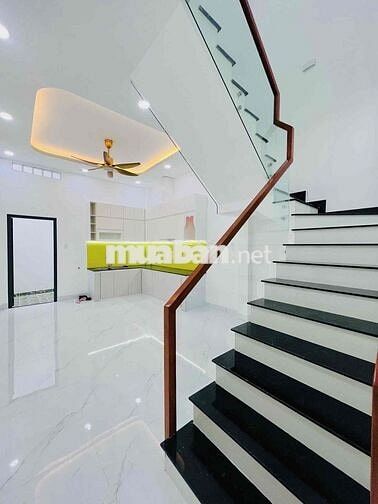 NHÀ ĐẸP Ở NGAY, HẺM XE TẢI 1/ SÁT TÊN LỬA, BV BÌNH TÂN, 4x18, 5,xxĐ