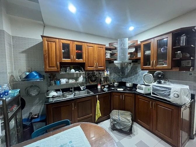 Bán nhà đg nội bộ Nguyễn Thị Tần p2 q8