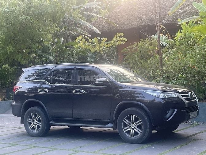Bán xe Toyota Fortuner máy dầu số sàn chính chủ