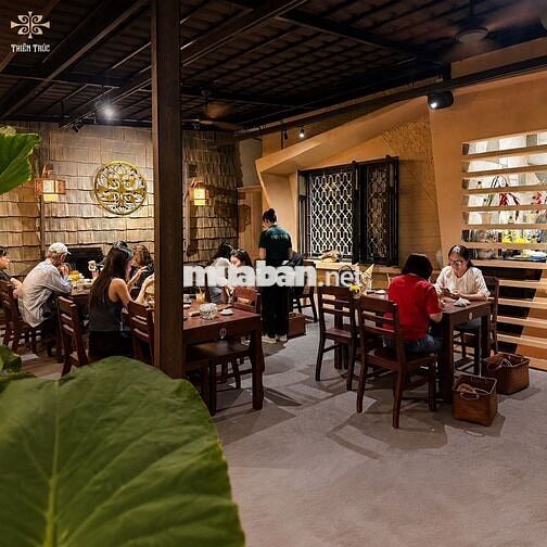 NHÂN VIÊN KINH DOANH NHÀ HÀNG CHAY QUẬN 1