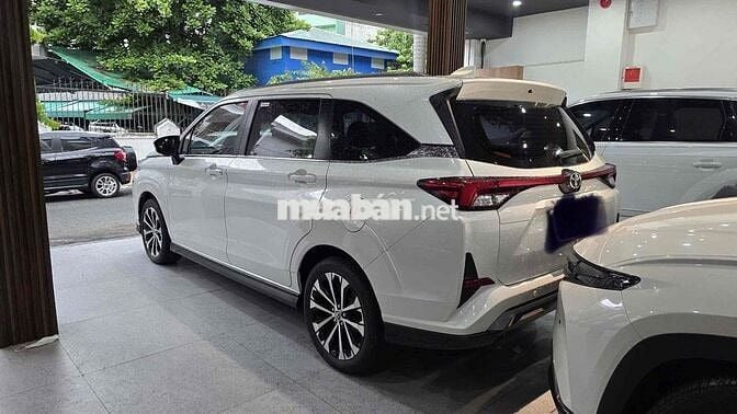 Toyota Veloz Cross 2022 bản Top Trắng 22.000 km