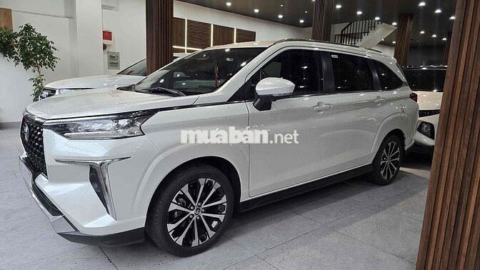 Toyota Veloz Cross 2022 bản Top Trắng 22.000 km