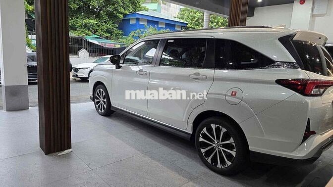 Toyota Veloz Cross 2022 bản Top Trắng 22.000 km