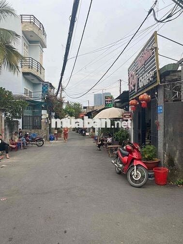 nhà hai mt kd hẻm xe tải cần bán