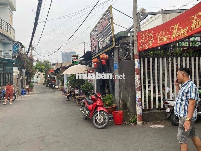 nhà hai mt kd hẻm xe tải cần bán