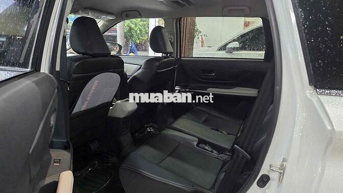 Toyota Veloz Cross 2022 bản Top Trắng 22.000 km