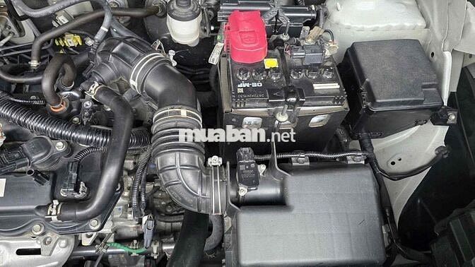 Toyota Veloz Cross 2022 bản Top Trắng 22.000 km