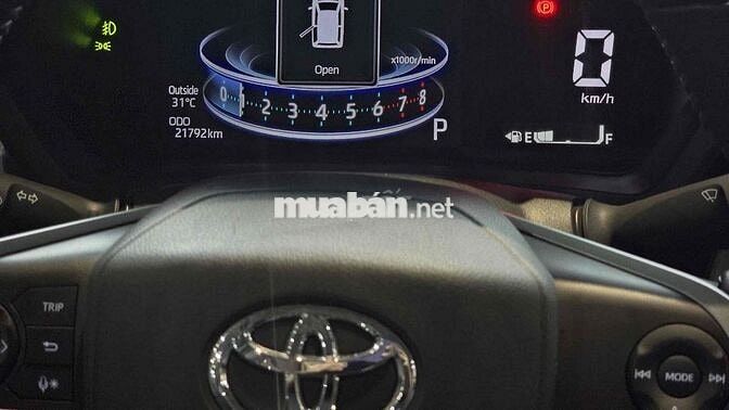 Toyota Veloz Cross 2022 bản Top Trắng 22.000 km