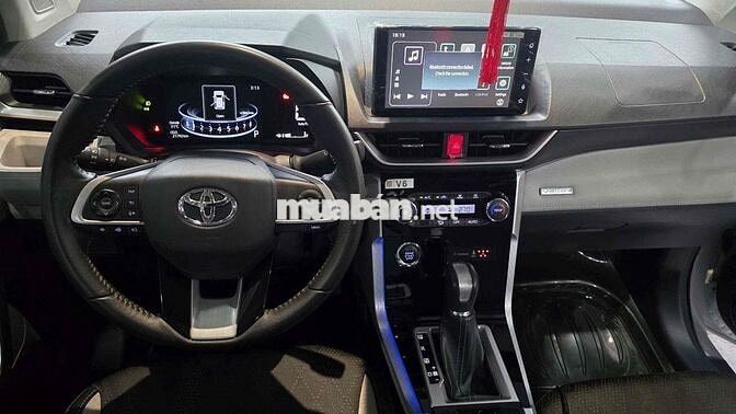 Toyota Veloz Cross 2022 bản Top Trắng 22.000 km