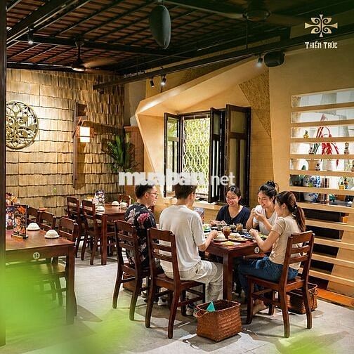 NHÂN VIÊN KINH DOANH NHÀ HÀNG CHAY QUẬN 1