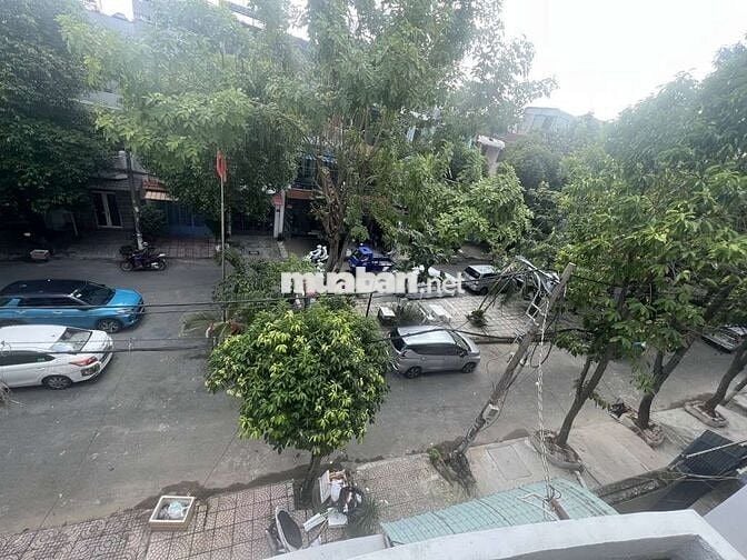 MẶT TIỀN CÔNG VIÊN – Ô TÔ ĐẬU NGÀY ĐÊM – CHỦ BÁN ĐỊNH CƯ MỸ _12.5 Tỷ
