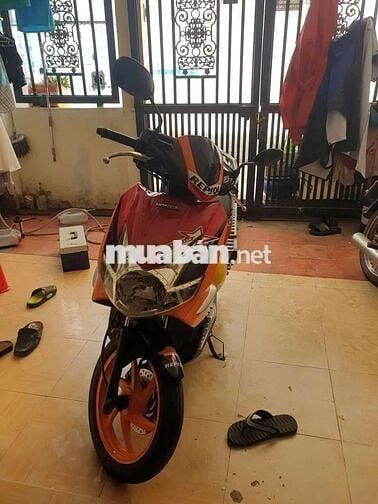 Honda Air Blade Cam đen