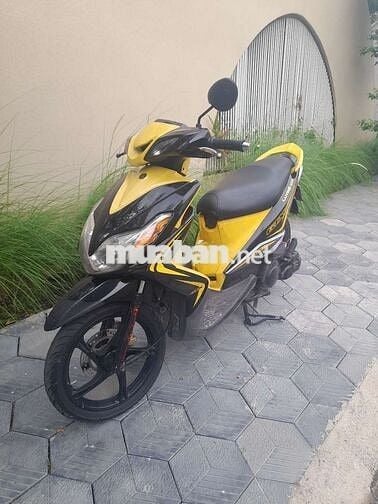 Yamaha Luvias 125 Vàng