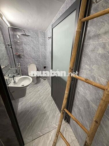 chính chủ cho thuê nhà 170/7 vườn lài hẻm 8m