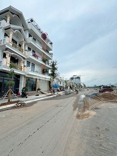 Đất mặt tiền Kênh Tham Lương, BÌnh Tân