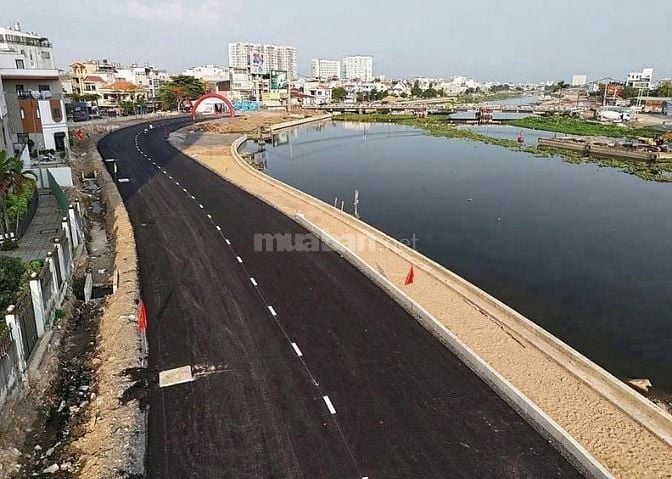 Đất mặt tiền Kênh Tham Lương, BÌnh Tân