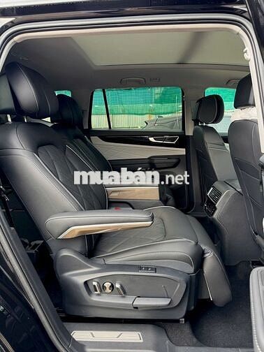 Volkswagen Teramont President SUV Đen 7 chỗ