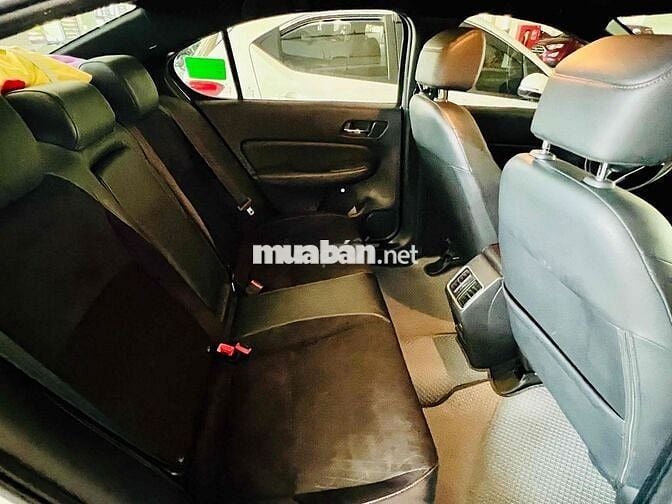 Xe Cọp Gia Đình: Honda City RS Đời 2022 Màu Trắng