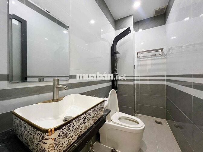 Nhà Bình Tân ( 4 x 14m ) Nhà Đẹp Ngay Trung Tâm Phường