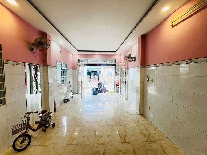 NHÀ MẶT TIỀN ĐƯỜNG LỚN. 1 TRỆT 1 LẦU, DT 4×12 CÓ 1PN,2WC