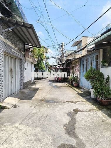 Cho thuê nhà hẻm to thông Phạm Thế Hiển, P3,Quận 8 gần Cầu Mật 4x15,5