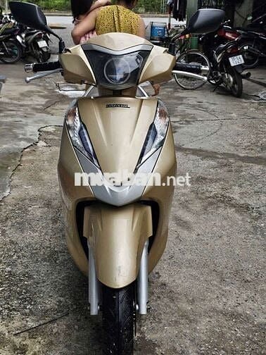 Honda Lead 125 độ