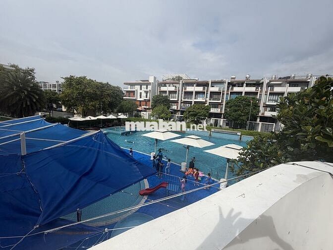 Cần tuyển cứu hộ Hồ Bơi 