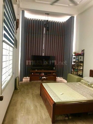 Cho thuê cửa hàng tầng 2, mặt phố 495 Trần Khát Chân, Phường Bạch Mai