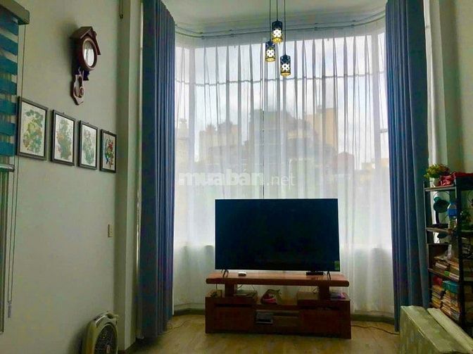 Cho thuê cửa hàng tầng 2, mặt phố 495 Trần Khát Chân, Phường Bạch Mai