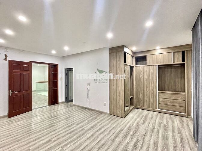 CHO THUÊ NHÀ Ở KINH DOANH MẶT TIỀN NGÃ BA THÍCH QUẢNG ĐỨC