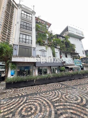 chính chủ cho thuê nhà 40m 6 tầng thông sàn, thang máy mặt phố Láng Hạ