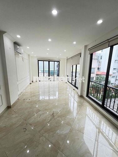 chính chủ cho thuê nhà 40m 6 tầng thông sàn, thang máy mặt phố Láng Hạ
