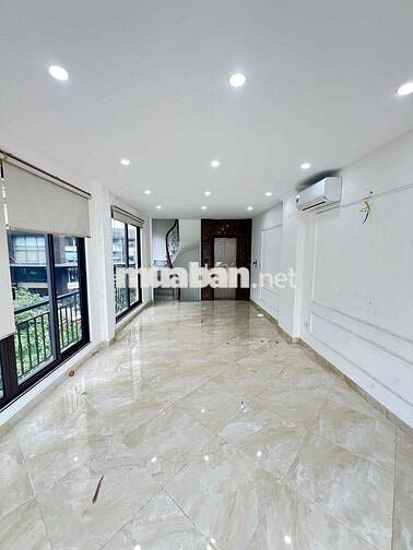 chính chủ cho thuê nhà 40m 6 tầng thông sàn, thang máy mặt phố Láng Hạ