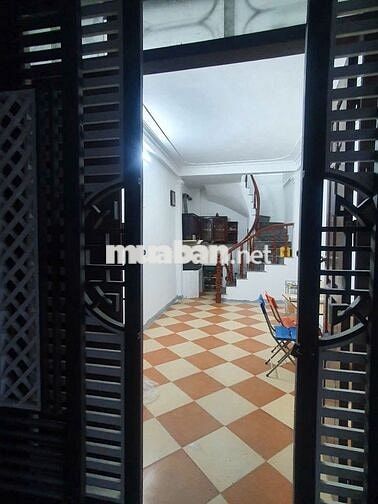 Cho thuê nhà riêng tại phố Dương Văn Bé, Tân Khai, gần time city