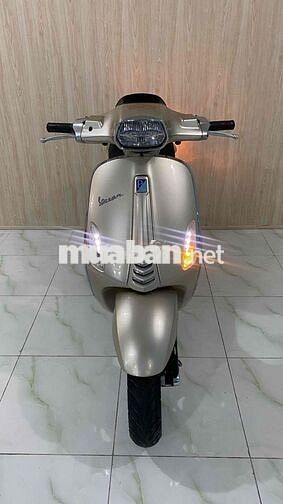 Piaggio Vespa 2018 Vàng cát