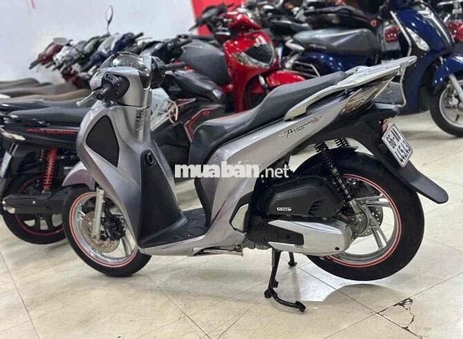 Honda SH 125 2018 Bạc Poche.Xe Siêu đẹp.Chich chủ.