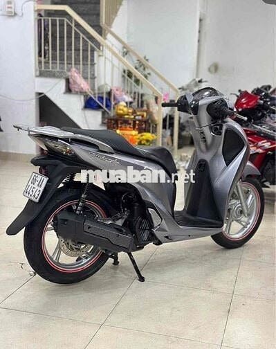 Honda SH 125 2018 Bạc Poche.Xe Siêu đẹp.Chich chủ.