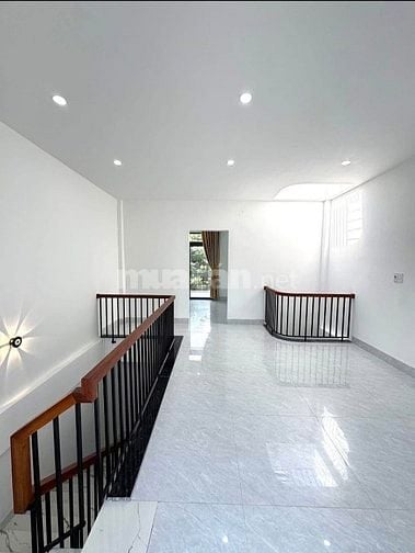 TÌM ĐÂU XA NHÀ TRUNG TÂM QUẬN4 Đ. TÔN ĐẢN GIÁ 3 TỶ 090/ 72.5m2- SHR