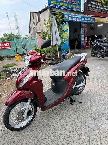 Honda Vision 2021 màu Đỏ