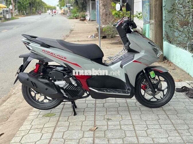 Honda Air Blade 125 2026 Xám đỏ 1000 km