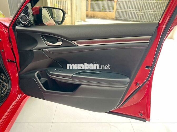 Honda Civic RS 1.5 Turbo 2019 Đỏ Nhập khẩu