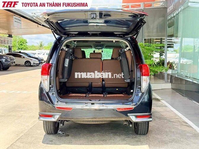 Toyota Innova Venturer 2018 Đen 80.000 km Ghế Da