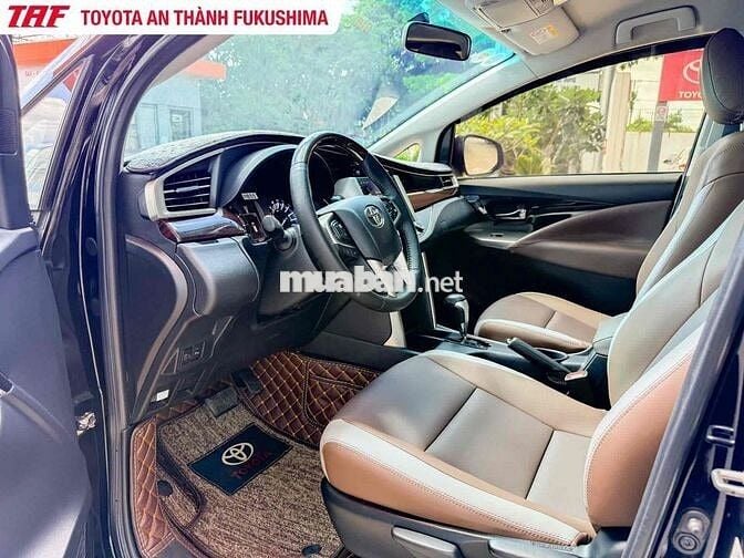 Toyota Innova Venturer 2018 Đen 80.000 km Ghế Da