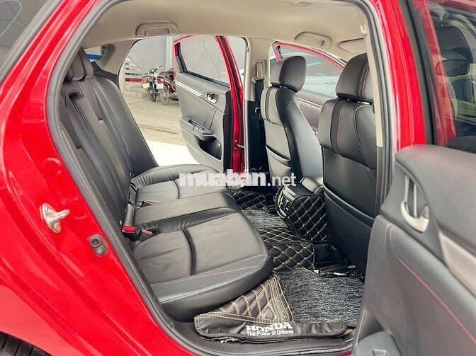 Honda Civic RS 1.5 Turbo 2019 Đỏ Nhập khẩu